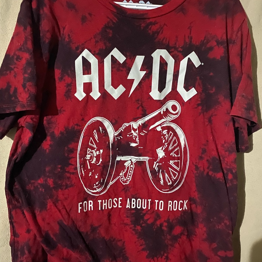 AC/DC Maroon Graphic Tee 2 XL